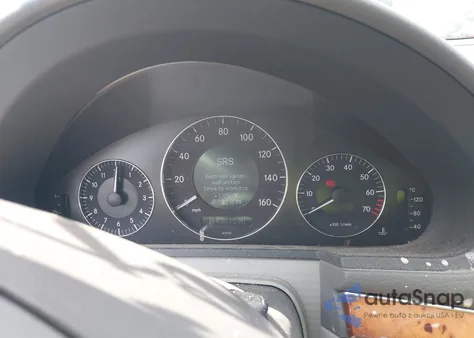 2006 Mercedes-Benz E 350 4Matic z USA, uszkodzony, nr VIN WDBUH87J46X183537